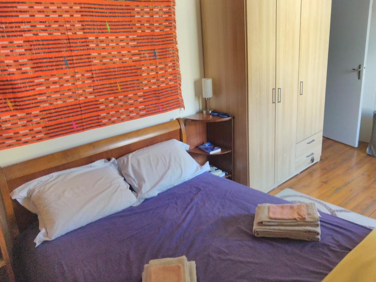 Romans-sur-isere, Maison De Rue En Centre Ancien Apartment